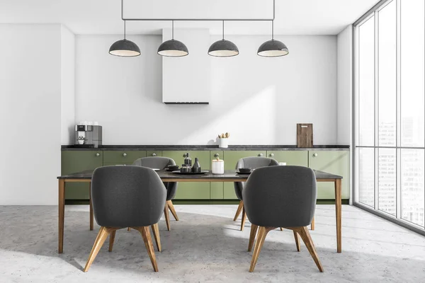 白色和绿色厨房室内设计 使用灰色餐桌与四张椅子 天花板灯和背景简化橱柜 混凝土地板 现代城市公寓的概念 3D渲染 — 图库照片