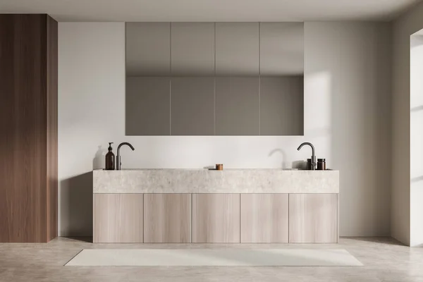 Badezimmer Mit Zwei Waschbecken Holzdesign Und Betonboden Mit Fußtuch Moderne — Stockfoto