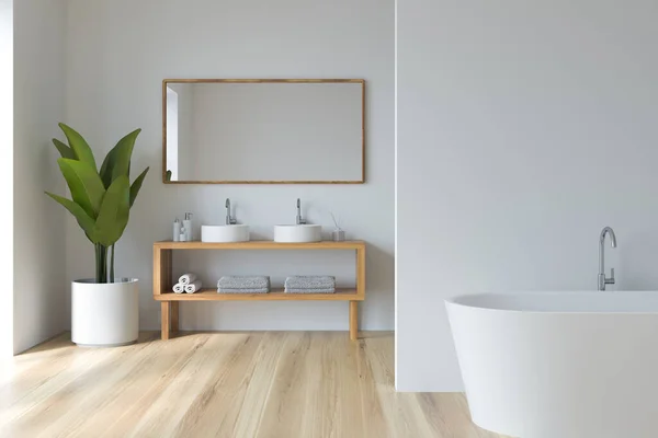 Cuarto Baño Interior Con Bañera Dos Lavabos Geles Jabón Cubierta — Foto de Stock