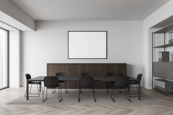 Intérieur Salle Réunion Blanche Avec Chaises Noires Table Sur Tapis — Photo