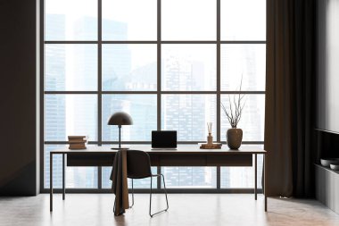 Şehir manzaralı karanlık panoramik alanda masa ve minimalist sandalyeyle iç ofis. Beton zemin. Modern İskandinav tasarımı kavramı. 3d oluşturma