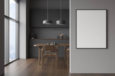 Masası ve parke zemininde ahşap sandalyeleri olan karanlık yemek odası. Şehir manzaralı pencerenin yanındaki mobilyalı yemek odası. Boşluk çerçevesini kopyala, 3B oluşturma