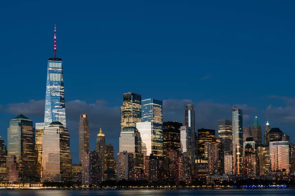 Lichter Von New Yorker Wolkenkratzern Bürogebäude Der Nacht Finanzunternehmen Manhattan — Stockfoto