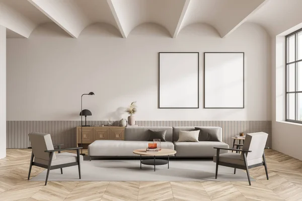 明亮的客厅内部有两张空白的白色海报 扶手椅 咖啡桌和橡木地板 简约设计的概念 见面的好地方 把它弄坏了3D渲染 — 图库照片