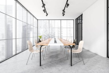 Minimalist toplantı odasının içinde sandalyeler, uzun masa, yan görüş, gri beton zemin. Şehir manzaralı panoramik pencere, Singapur gökdelenleri, 3D görüntüleme