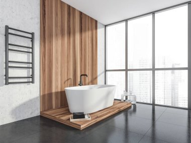 Beyaz ve gri banyoda ahşap görünümlü küvet. Panoramik manzaralı modern iç tasarım, döşeme döşemeleri, havlu asacağı ve sehpası. Minimalist bir kavram. Köşe manzarası. 3d oluşturma