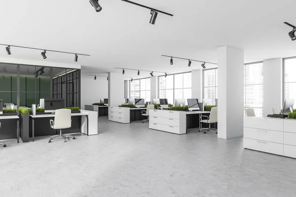 Bureau Intérieur Hall Avec Fauteuils Sur Table Près Des Fenêtres — Photo