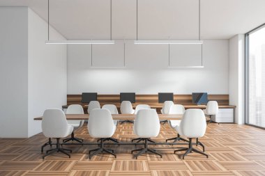 Çalışma odasının içinde beyaz koltuklar ve bilgisayarlar var. Masada, parke zeminde. Ofis minimalist bekleme odası, gökdelenli pencere, 3D görüntüleme