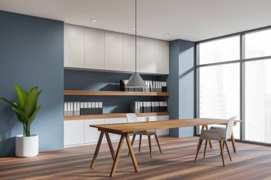 İki koltuk, masa, klasörlü raflar, gökdelen manzaralı panoramik pencere ve meşe ağacından zemin. Minimalist tasarım kavramı. 3d oluşturma