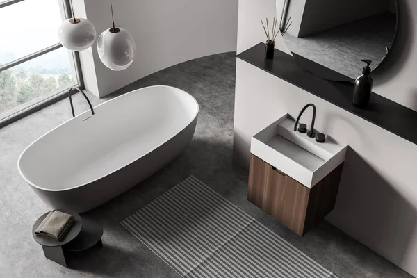 Grey Bathing Room Interior Tub Sink Mirror Foot Towel Grey — 图库照片
