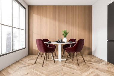 Dört kırmızı sandalyeli yemek odası dekorasyonu ve tabağı olan beyaz yuvarlak masa, parke zemin. Singapur şehir manzaralı panoramik pencere. 3B görüntüleme