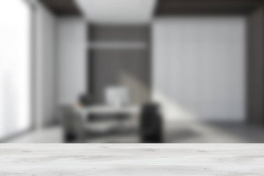 Ürün sergisi için beyaz ahşap masa ve arka planda bulanık gri ofis. Ticari sunum, sergi ve reklam kavramı. - Yakın çekim. 3d oluşturma