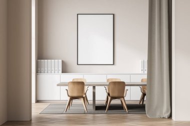 Bej toplantı odasının içinde sandalyeler, halı ve parke zemin var. Ofis minimalist mobilyalar ve klasörlü beyaz çekmece. Tablo çerçevesini, 3 boyutlu görüntülemeyi düzenle