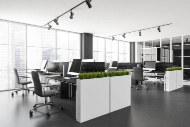 Ofis odasının içinde sıra sıra koltuklar, bilgisayarlı masa, koyu beton zemin. Singapur şehir manzaralı panoramik pencereler. Toplantı odası cam kapıların arkasında. 3B görüntüleme