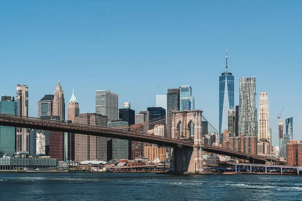 New York Skyscrapers Famous Brooklyn Bridge Office Buildings Daylight Financial — Stock Photo, Image