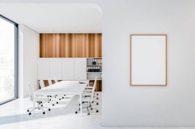 Parlak ofis odası içi boş beyaz poster, panoramik pencere şehir manzaralı, beton zemin, koltuklu masa ve klasörlü raflar. Şirket toplantısı için yer. Model yap. 3d oluşturma