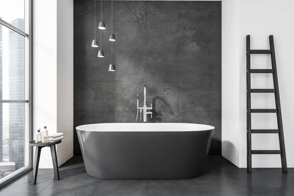 Moderno Bagno Interno Con Vasca Ceramica Grigia Pareti Pavimenti Piastrellati — Foto Stock