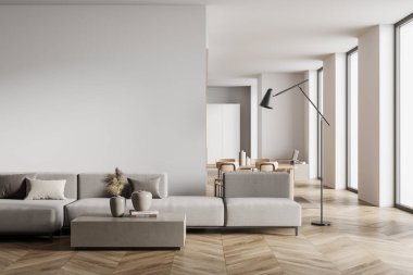 Parlak stüdyo odası kanepe, sehpa, koltuklu yemek masası, meşe ağacından ahşap döşeme, pencereler. Minimalist tasarım kavramı. Yaratıcı fikir için yer var. 3d oluşturma