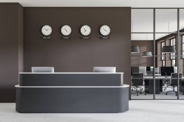 Resepsiyonlu karanlık ofis odası, beton zemin, panoramik pencere, masaüstü, cam bölme, saatler. Uluslararası şirket kavramı. Çalışma süreci için mükemmel bir yer. 3d oluşturma