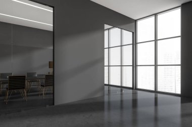 Karanlık toplantı odası, cam kapılar, yan görüş, koltuklar ve gri beton zemin üzerindeki masa. Şehir manzarasında panoramik pencere. Boşluk koyu duvarını kopyala, 3 boyutlu görüntüleme