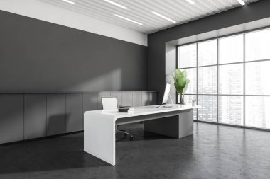 Koyu gri ofis odasının iç manzarası CEO masası, masaüstü bilgisayarı, koltuğu, panoramik pencereleri, beton zemini olan bir masa. Çalışma sürecinin konsepti. Şehir manzaralı. 3d oluşturma
