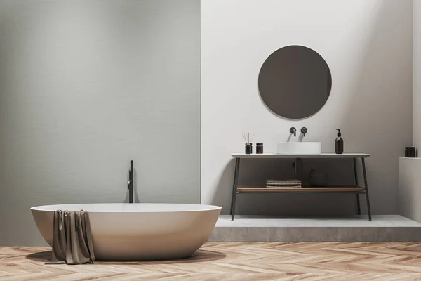 Wooden Bathroom Interior White Bathtub Hardwood Floor Sink Mirror Accessories — Stock Photo, Image