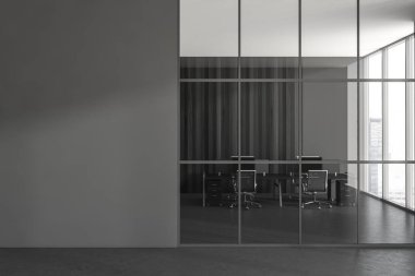Cam kapıların arkasındaki karanlık ofis odası, masasında bilgisayar olan koltuklar, gri beton zemin. Şehir manzaralı pencere. Uzay gri duvarını kopyala. 3B görüntüleme