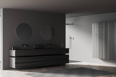 Karanlık banyo içi çift lavabo, yuvarlak ayna, aksesuarlar için şifonyer, ahşap zeminde halı. Köşede duş al. 3B görüntüleme