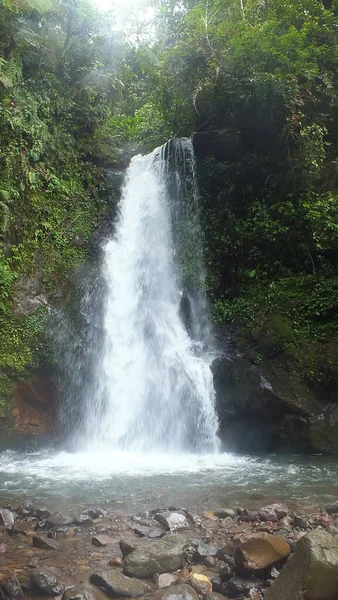 Schöner Und Natürlicher Wasserfall Cidahu Sukabumi Westjava — Stockfoto