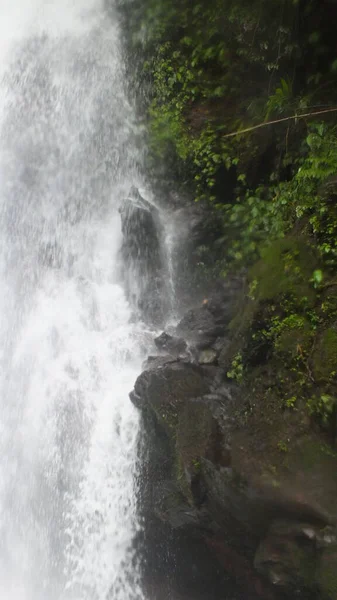 Piękny Naturalny Wodospad Cidahu Sukabumi Westjava — Zdjęcie stockowe