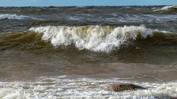 Vacker Våg Stranden Bakgrundssuddighet Och Vågor Solljus Dramatisk Naturlig Bakgrund — Stockfoto