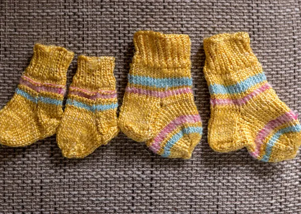 Photography Beautiful Variegated Small Children Socks Handmade Wool Yarn Knitted — Stock Photo, Image