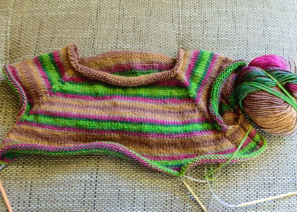 Carrés Tricotés Crochet Multicolores Pull Tricot Chaud Texture Tricotée Fond — Photo