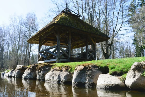 Utsikt Över Floden Våren Vila Picknickplats Aktiv Vila Koncept — Stockfoto