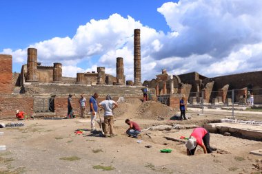 16 Temmuz 2021 - Pompei, Napoli, İtalya: Napoli yakınlarındaki Pompeii 'nin ünlü antika bölgesi