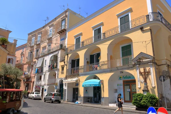 Juli 2021 Ischia Italië Zicht Straat Een Mediterrane Stad — Stockfoto