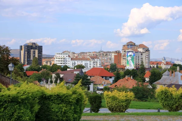 2021 루마니아의 칼스버그 바이울리아 크리스찬 오벨리스크를 바이울리아 일부로 — 스톡 사진