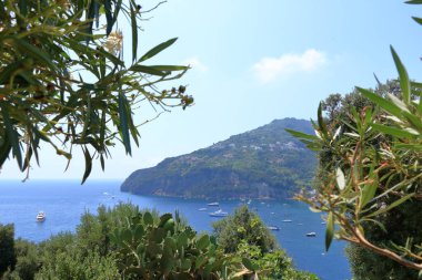 Ischia Adası - İtalya 'daki Aragonese şatosundan manzara