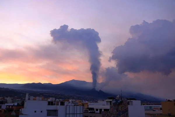 朝の眺めラ パルマ島 カナリア諸島 スペインのヴィエヤ火山 — ストック写真