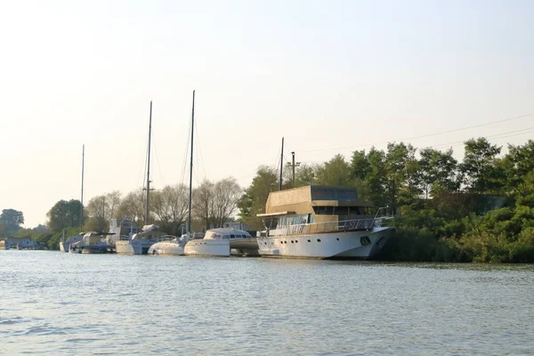 Barco Para Turistas Delta Del Danubio Rumania —  Fotos de Stock