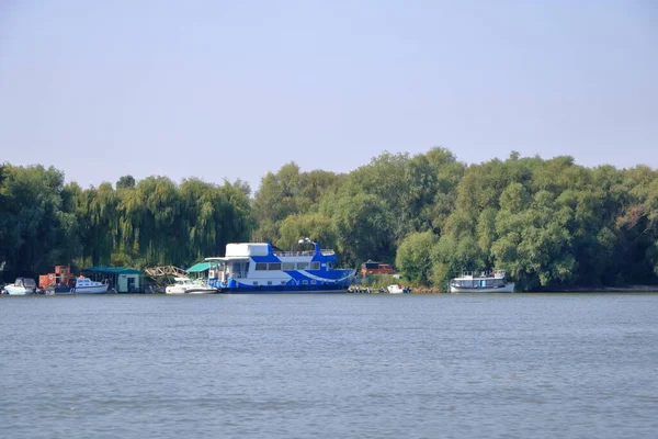 Boat Tourists Danube Delta Romania — Fotografia de Stock