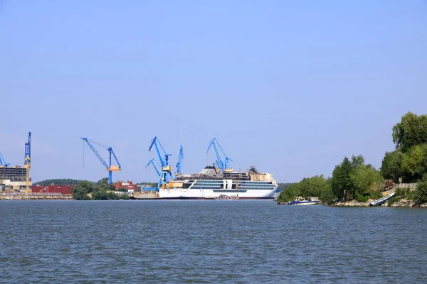 September 2021 Tulcea Romania Industrial Cargo Port Skyline Loading Cranes — Stockfoto