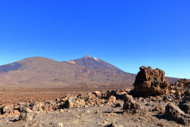 Tenerife adasındaki Panorama manzaralı Pico del Teide volkanı