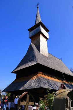 8 Eylül 2021 - Ieud, Romanya: Maramures ilçesindeki Ieud köyünden eski ahşap kilise