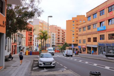 24 Kasım 2021 - Santa Cruz de La Palma, İspanya: Bulutlu bir günde Kanarya adalarının geleneksel koloni mimarisi