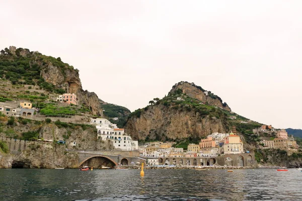Juli 2021 Amalfi Italië Prachtig Uitzicht Amalfi Stad Vanaf Boot — Stockfoto
