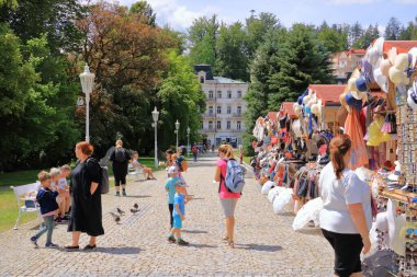 13 Temmuz 2020 Marianske Lazne / Marienbad / Çek Cumhuriyeti: Marienbad 'daki güzel park