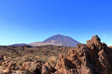 Tenerife adasındaki Panorama manzaralı Pico del Teide volkanı