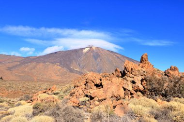 Tenerife adasındaki Panorama manzaralı Pico del Teide volkanı