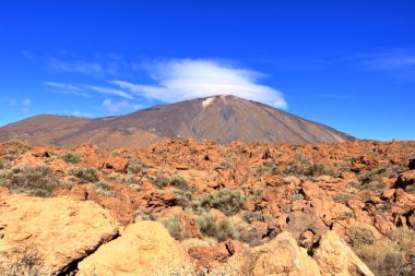 Tenerife adasındaki Panorama manzaralı Pico del Teide volkanı